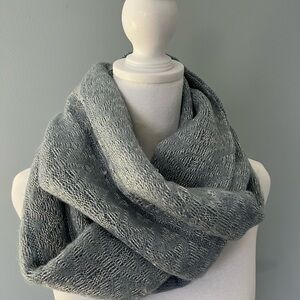 New with tags (Nordstrom); Winter eternity scarf and hat set